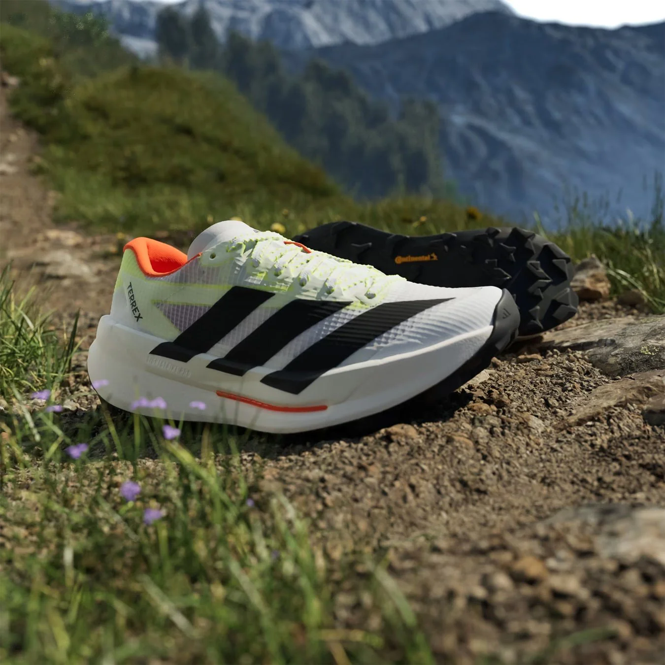 Adidas Terrex Womens Agravic TT Trail Running Shoe Cloud White / Core Black / Impact Orange - Image 4
