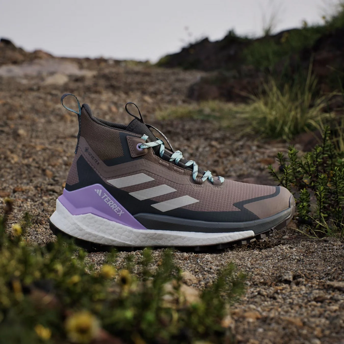 Adidas Terrex Womens Free Hiker 2.0 Gore-Tex Hiking Shoes Trace Brown / Beige / Carbon - Image 2