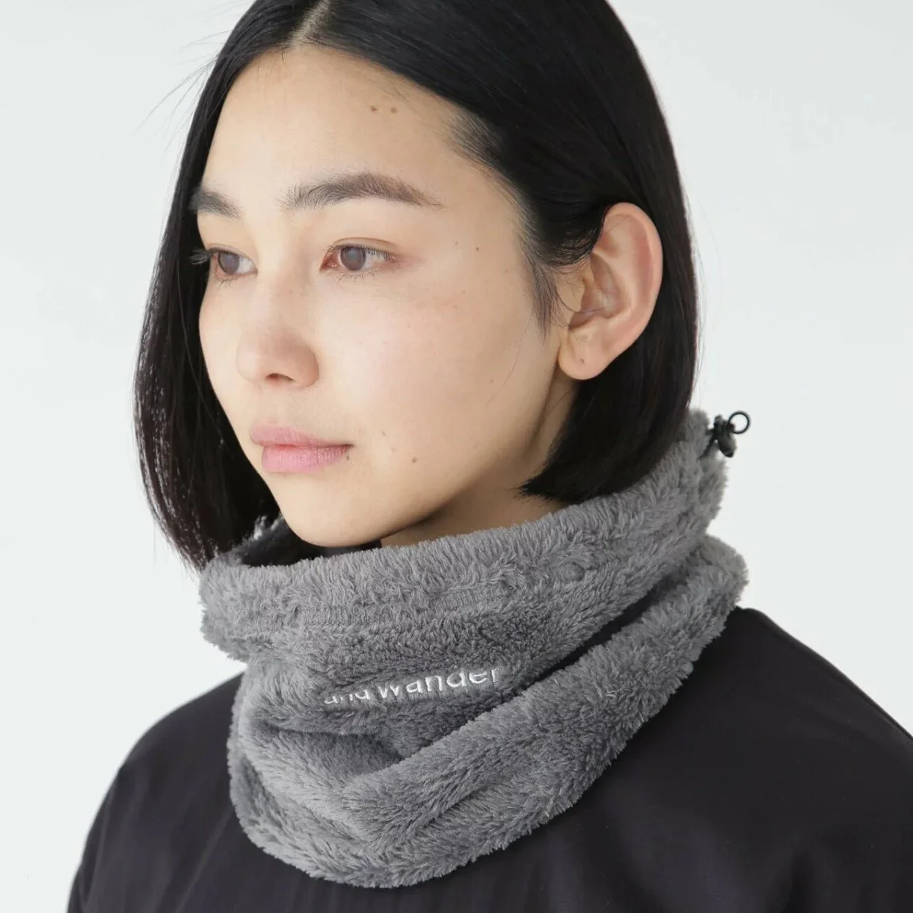 And Wander High Loft Fleece Neck Warmer Black - Image 2