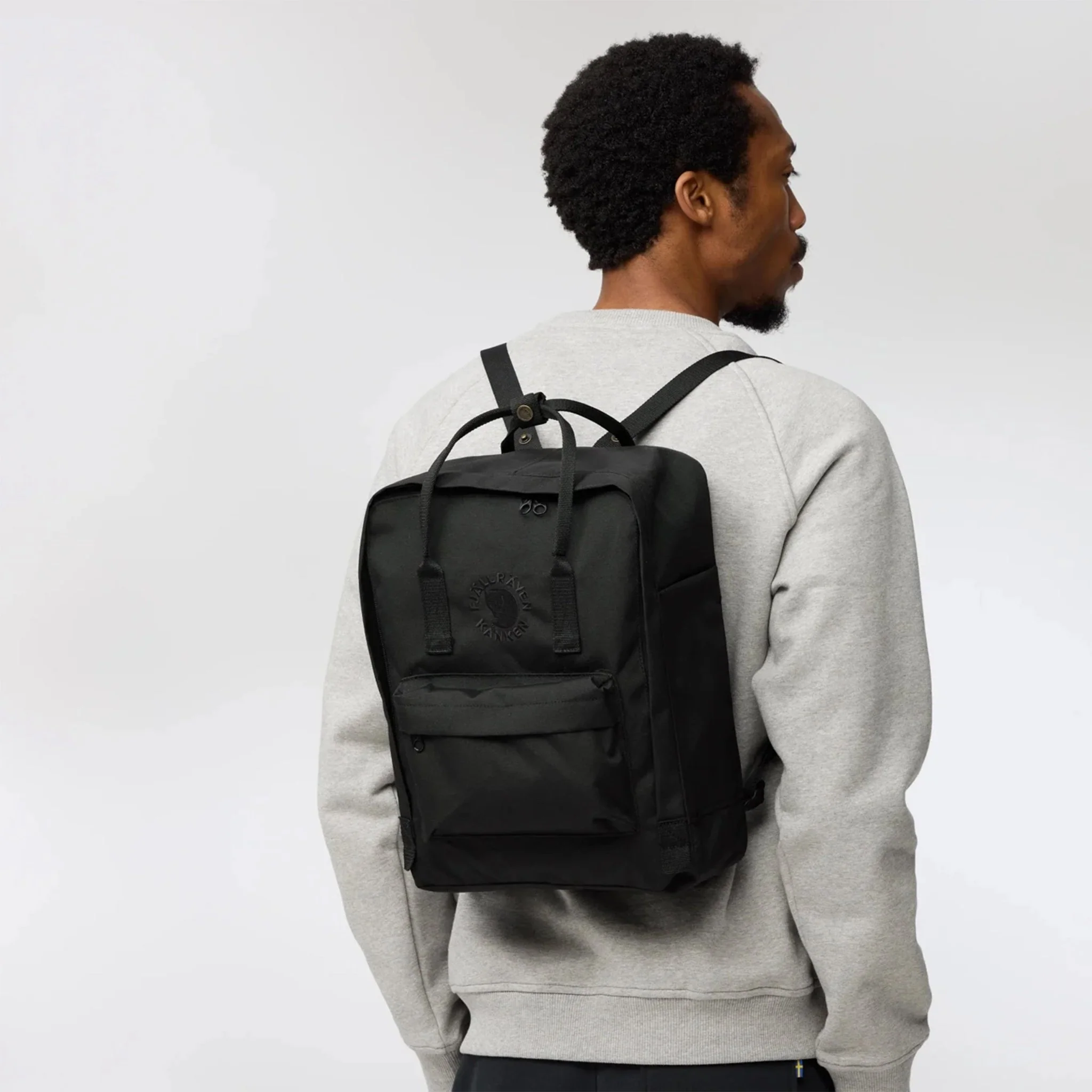 Fjallraven Re-Kanken Classic Backpack Dark Olive - Image 2
