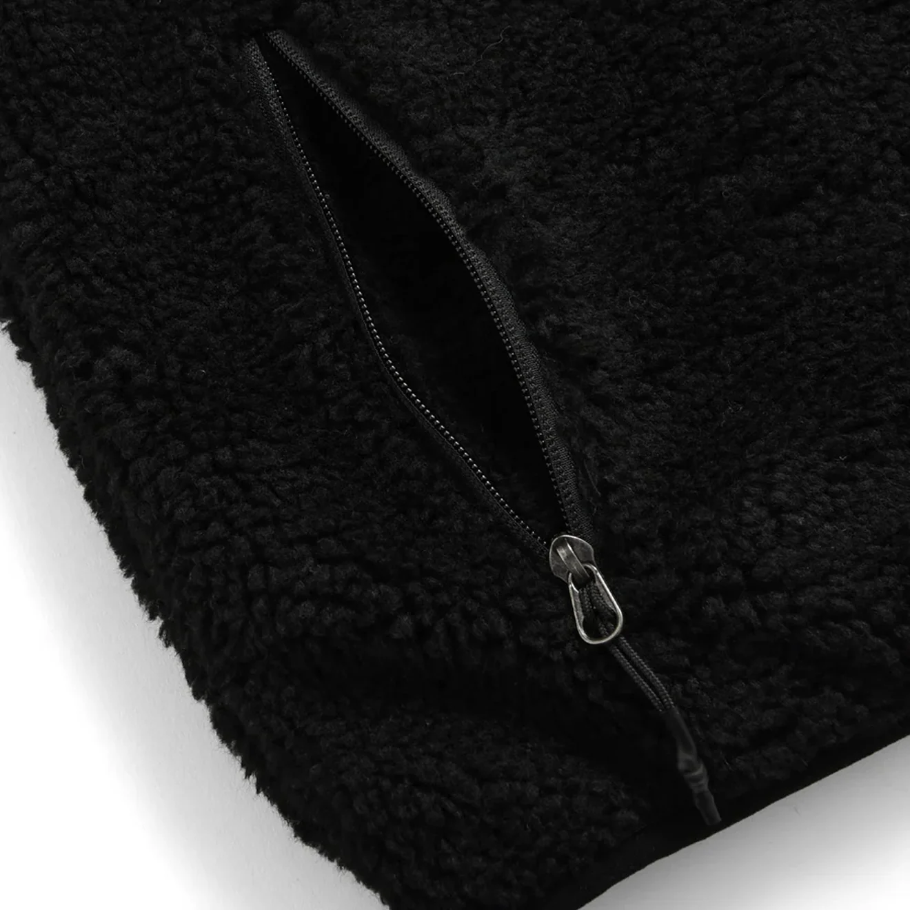 Taion Womens Pull Over Boa Hi Neck Jacket Black / Black - Image 5